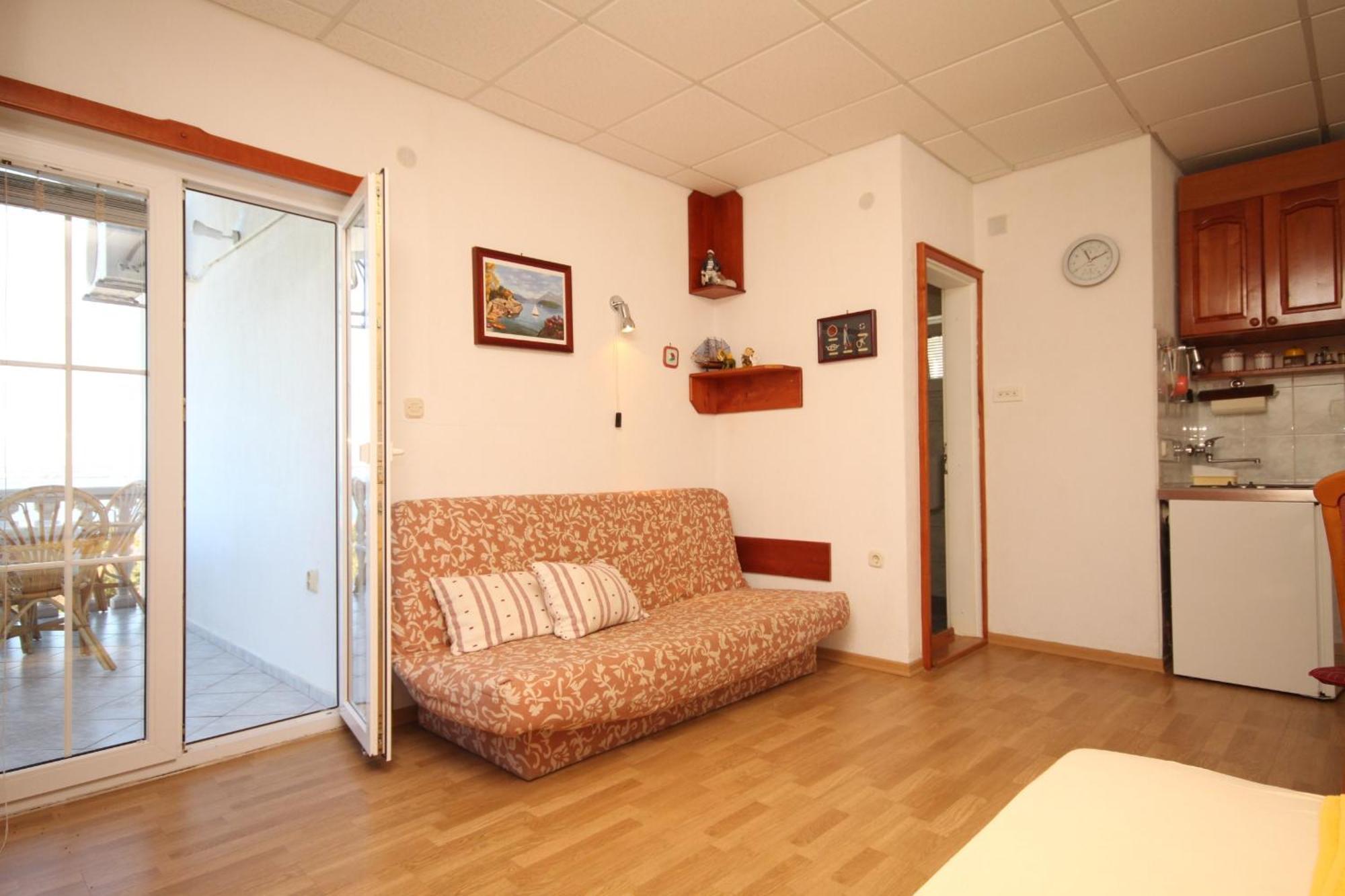 Apartments With A Parking Space Preko, Ugljan - 8224 الغرفة الصورة